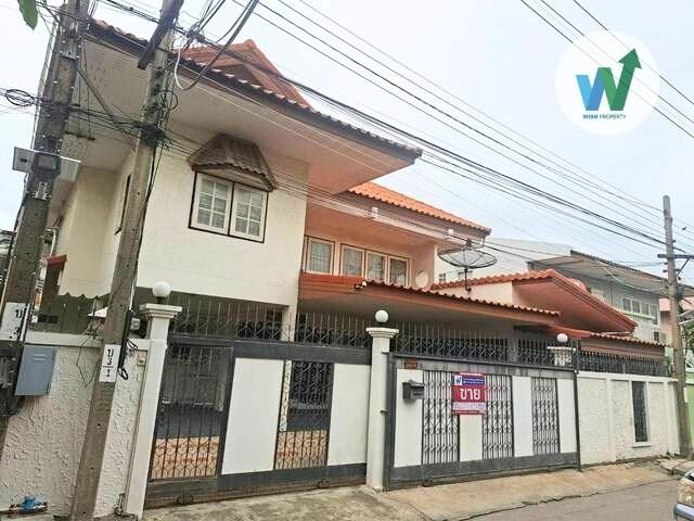 หลังมุม พื้นที่เยอะบ้านเดี่ยว! หมู่บ้านมหาวงษ์ ซอย2  สรรพาวุธ-สุขุมวิท 76 จอดรถได้จุใจ 3 คัน 1