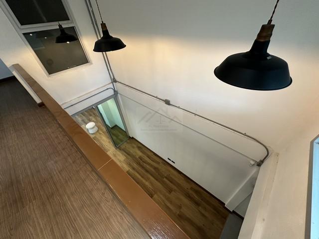 ขายทาวน์เฮ้าส์ 2 ชั้น สไตล์ Loft ลาดพร้าว โชคชัย 4 ซอย 55 ถนนเมน รีโนเวทใหม่พร้อม double volume กลางบ้าน 5