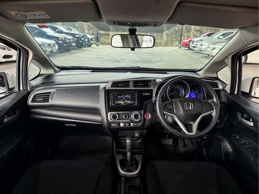 รหัสรถ WRT5559 2018 HONDA JAZZ, 1.5 i-VTEC V 10