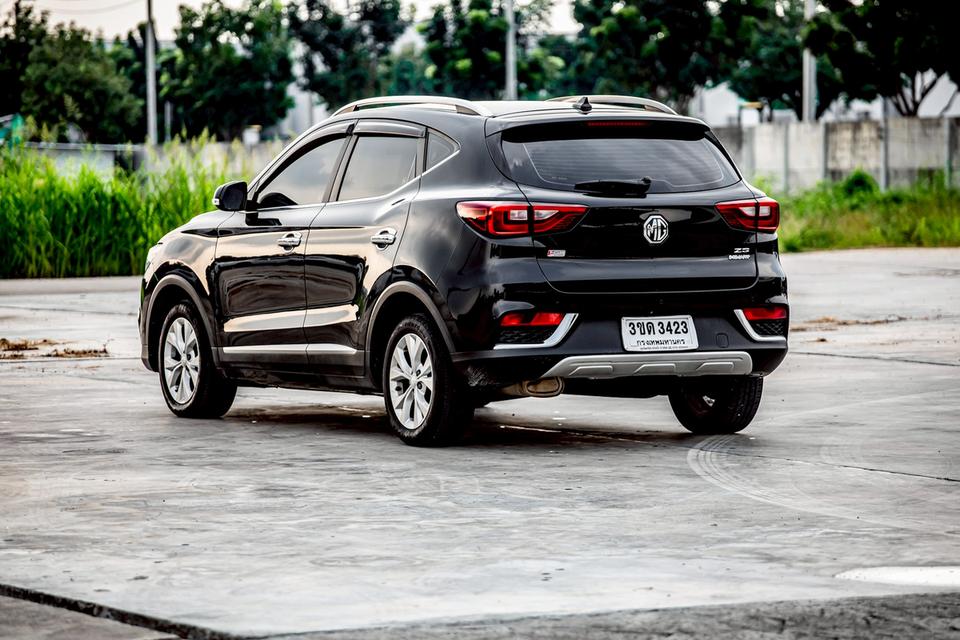 MG ZS 1.5 D ปี 2019 สีดำ มือเดียวป้ายแดง 7