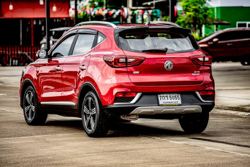 MG ZS 1.5 X ปี 2018 สีแดง มือเดียวป้ายแดง  7