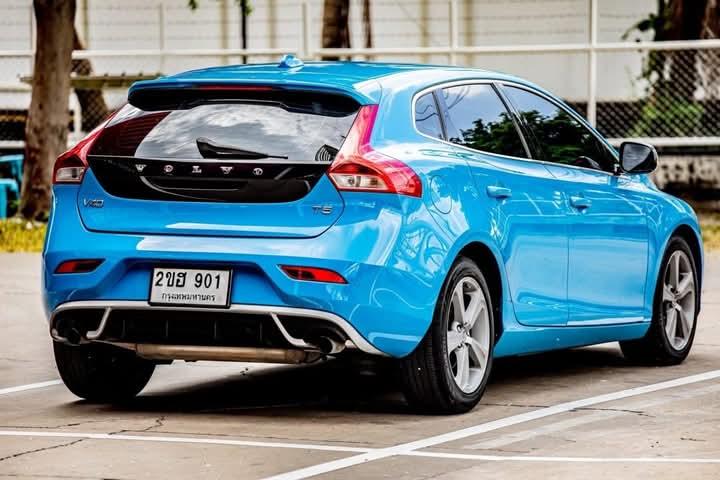 Volvo V40 สภาพดี 8