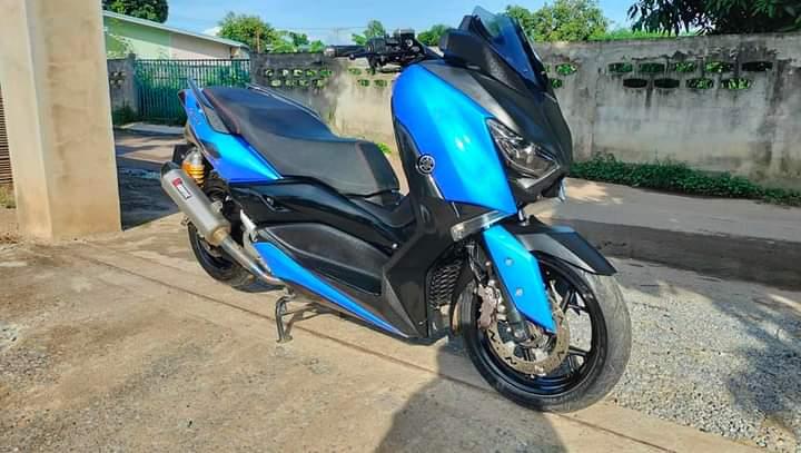 Yamaha Xmax blue  2