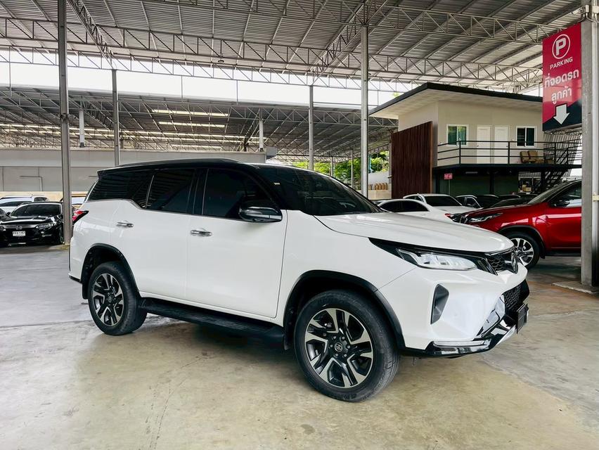 Toyota Fortuner 2.4 Legender 4WD ปี 23แท้ 7หมื่นโลแท้มือแรก รูปที่ 3