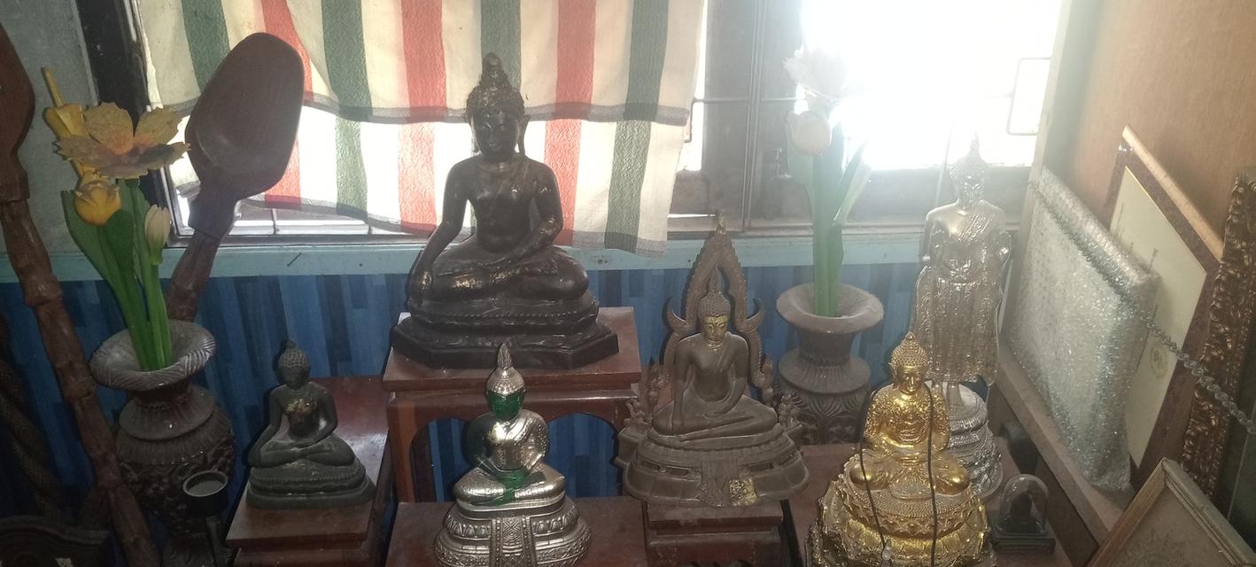 ให้เช่าพระเครื่อง ราคาเหมาหมด