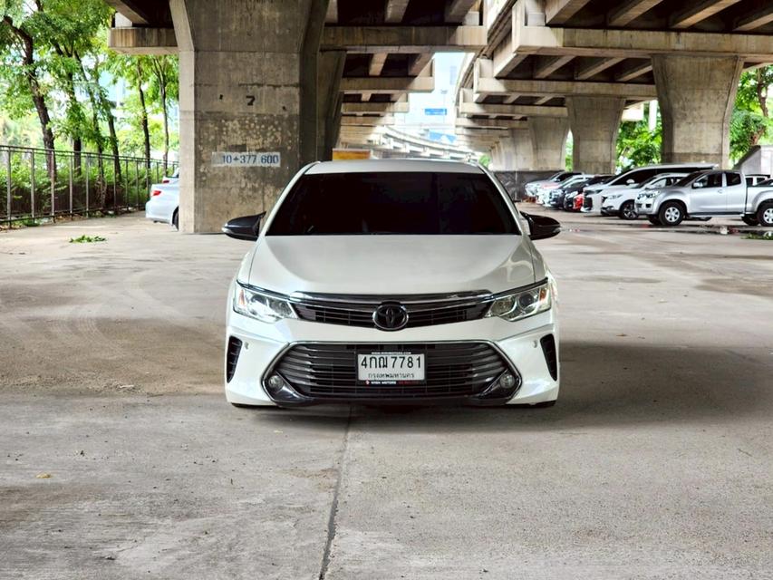 ขายรถ Toyota Camry 2.0G Estimo ปี 2015 สีขาว เกียร์ออโต้