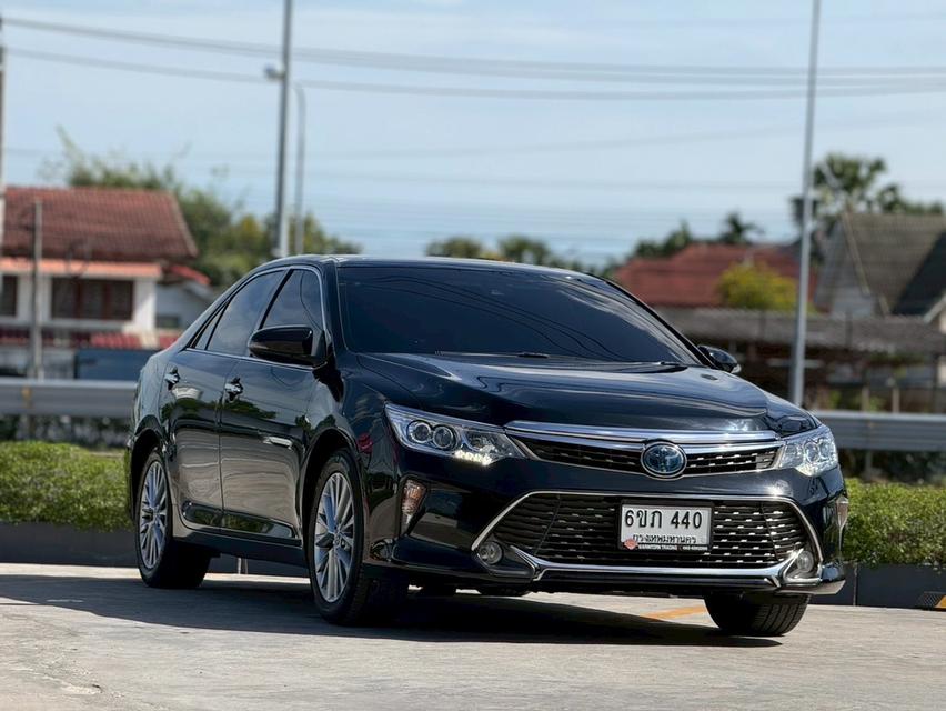 2015 TOYOTA CAMRY, 2.5 HV PREMIUM โฉม ปี12-18 สีดำ เกียร์ออโต้ เบนซิน/ไฮบริด ตัวท็อปสุด มือเดียวป้ายแดง