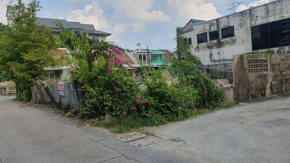 ขายที่ดินเปล่า 83 ตร.ว. พร้อมโฉนดครุฑแดง ซอยประชาชื่น 6 แยก 1-2  ใกล้สถานีรถไฟใต้ดินบางซ่อน 2