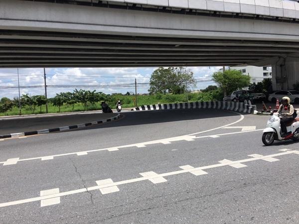 ขายอาคารพาณิชย์ 3 ชั้น พหลโยธิน ซ.64 พื้นที่ 50 ตร.ว. ใกล้อนุสรณ์สถานแห่งชาติ ถ.พหลโยธิน โทร 083-499-6425 16