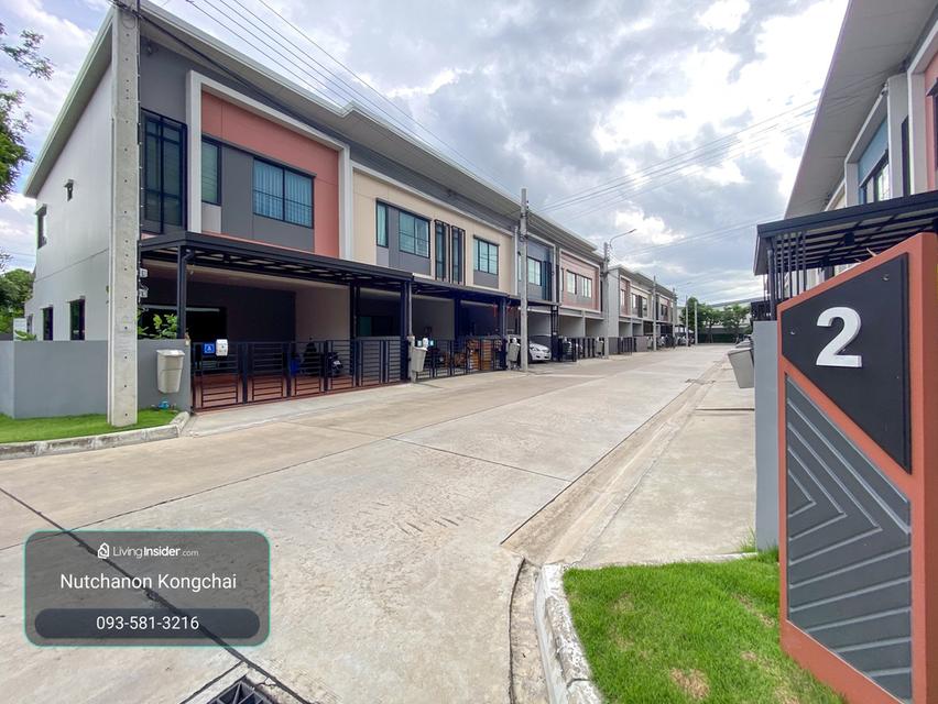 ขายทาวน์โฮม 2 ชั้น สิริ เพลส บางใหญ่ (Siri Place Bangyai)4 ห้องนอน | 3 ห้องน้ำ เพียง 2.3ลบ. 10