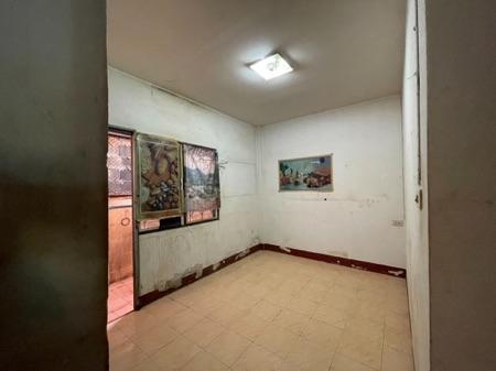 ให้เช่า ทาวน์โฮม ซอยทวีสิทธิ์ ข้างสำเพ็ง เมืองนครศรีธรรมราช 120 ตรม. 49 ตร.วา 2 ห้องนอน 1 ห้องน้ำ 1 จอดรถ ทำเลในเมือง รา 4