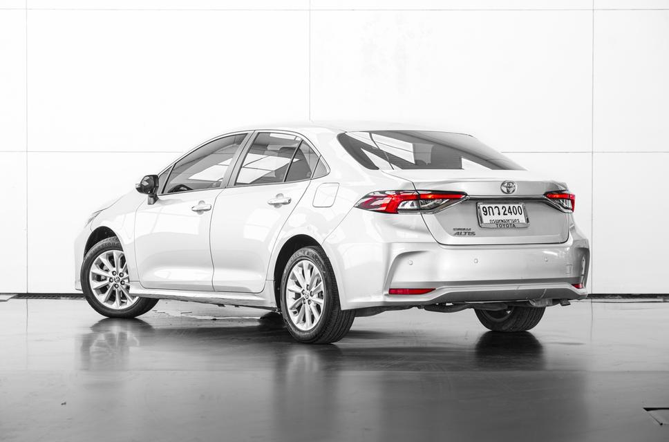 2020 TOYOTA ALTIS 1.6 G สีเทา ไมล์ 86972 กม.