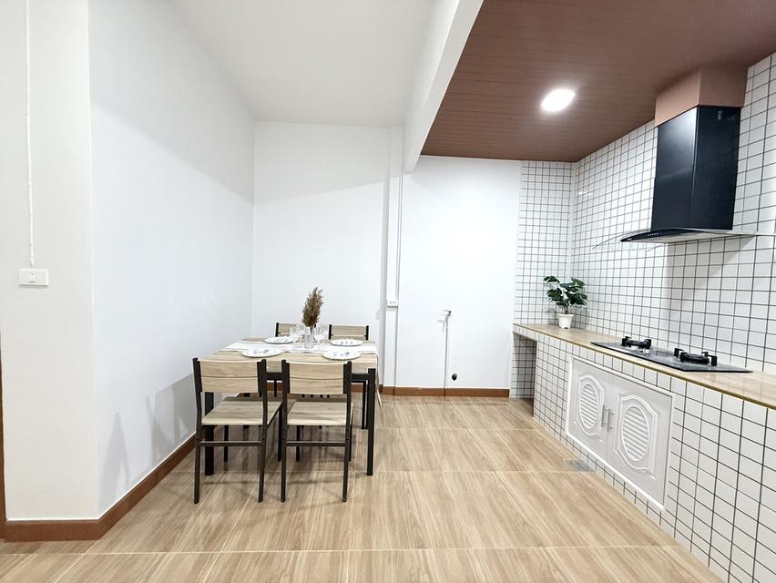 หมู่บ้านมารวย ร่มเกล้า 9