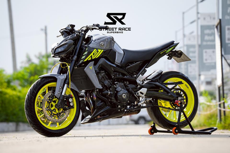 2017 Yamaha mt09 ปี 2017 สีเทา-ล้อเขียว ตัวแรง สายซิ่ง จอดเท่ ขี่เด่น หล่อครบในคันเดียว! 10