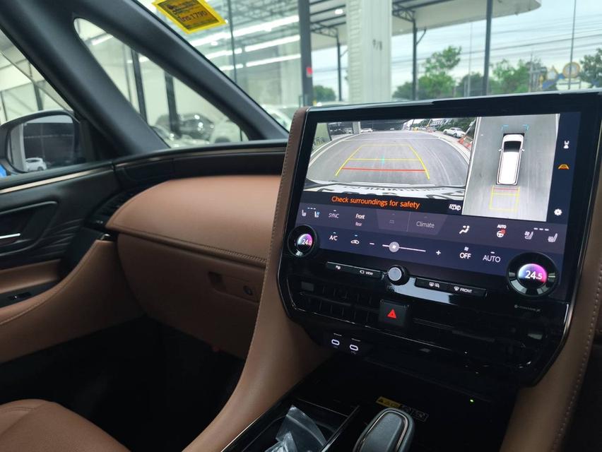 รหัสรถ KPV525 2023 จด25 Toyota Vellfire Turbo 10