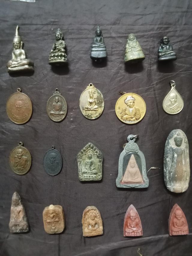 หลวงปู่โต้ะ ขายเหมา80องค์2,200 4