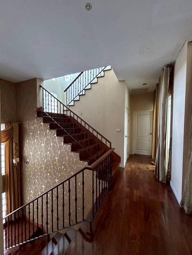 Sale / Rent  Grand Bangkok boulevard Kasert- Nawamin  129 square wah. With a bid swimming pool. 5 bedrooms 7 bathrooms Fully furnished Sale 30 Million 5