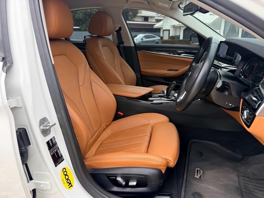 BMW 520d sport ðāļāļĩ 2018 āđāļĨāļāđāļĄāļĨāđ 88,xxx km. āļĢāļđāļāļāļĩāđ 9