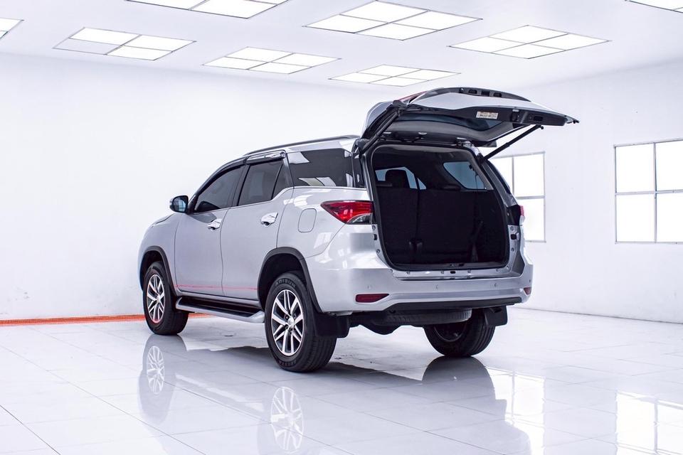 รหัสรถ 1D372 FORTUNER 2.4 V 2019 14