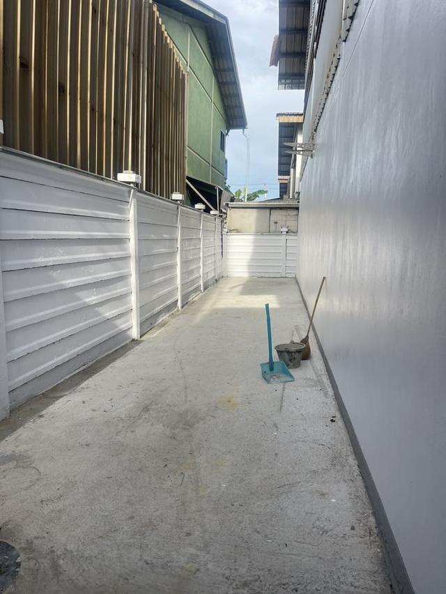 ให้เช่าโกดังผลิตสินค้า/เก็บสินค้าอยู่ในโครงการหมื่นทรัพย์แลนด์ ซอย 5 จังหวัดสมุทรสาคร 6