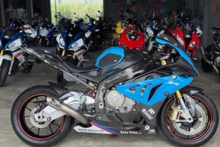 ปล่อยขายด่วน BMW S 1000 R 2