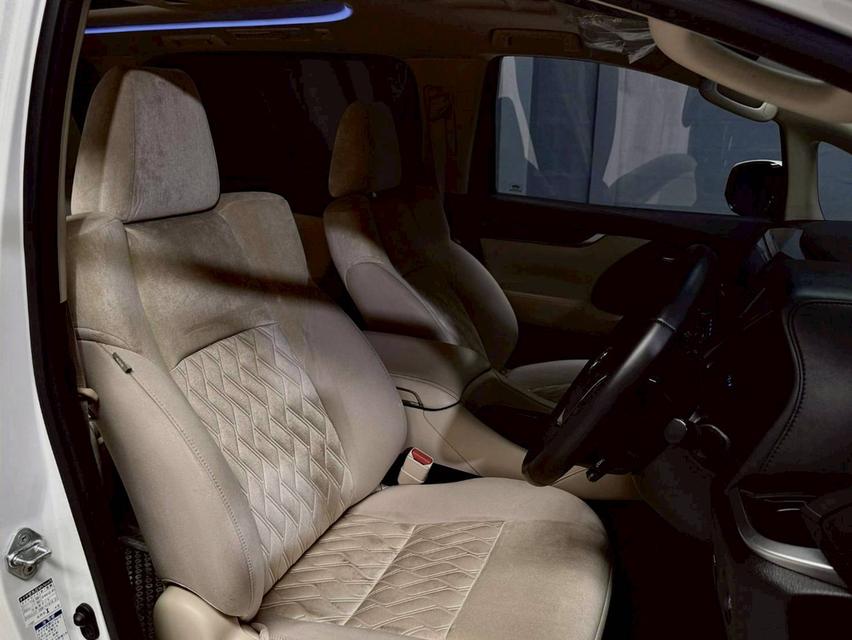 Toyota vellfire 2.5 hybrid X ปี 2021 14