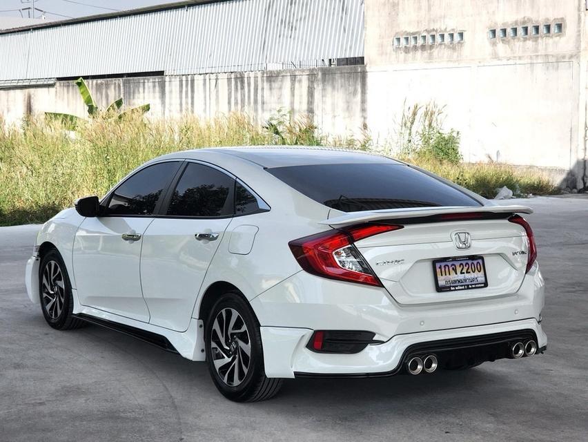 HONDA CIVIC FC​ 1.8EL  2