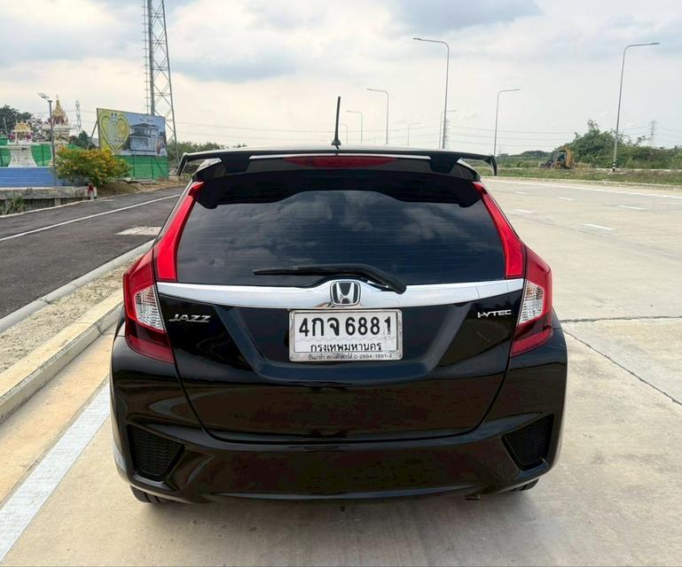 HONDA JAZZ 1.5 V PLUS AUTO 6