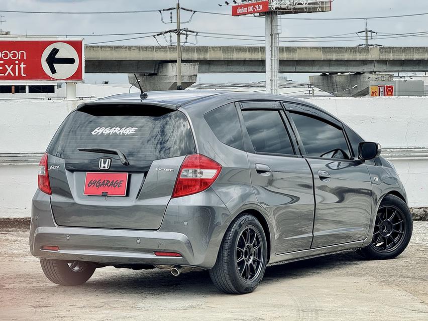 HONDA JAZZ GE 2011 AUTO V IVTEC รูปย่อยที่ 4