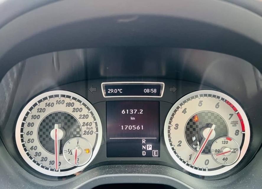 Benz A250 AMG Sport 2.0 W176 Sport Hatchback 2013  4