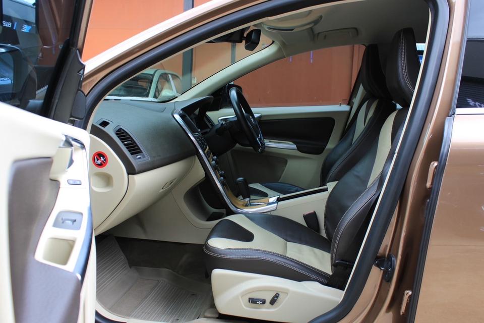 รหัสรถ BM3783 VOLVO XC60 D3 รุ่นTop ดีเซล 2013 15