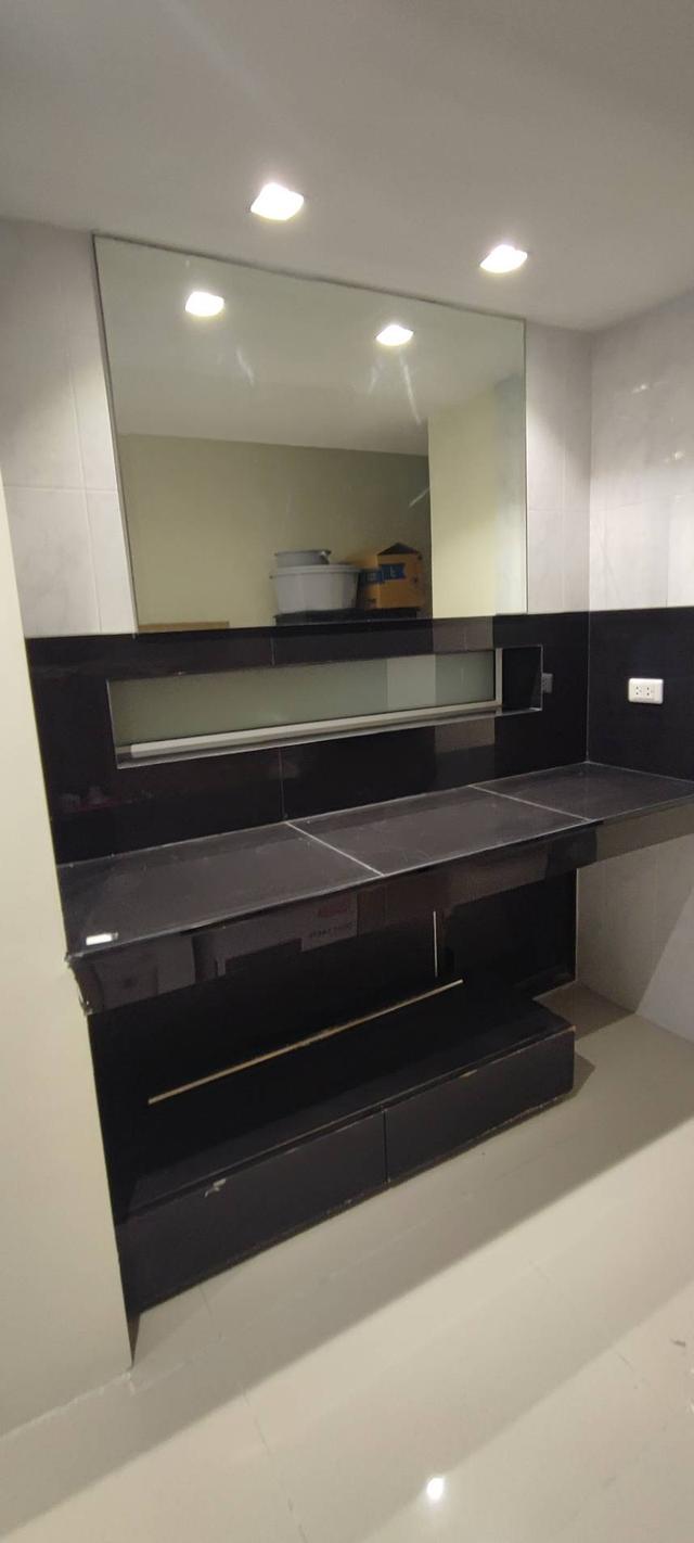 Rent Luxury Condo 3 Beds 4Bath on Sukhumvit 18 5