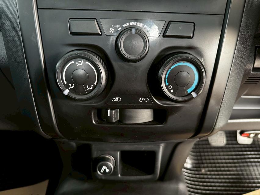 Isuzu D-Max 3.0S Spark ตอนเดียว ดีเซล เกียร์ธรรมดา ปี2019 16