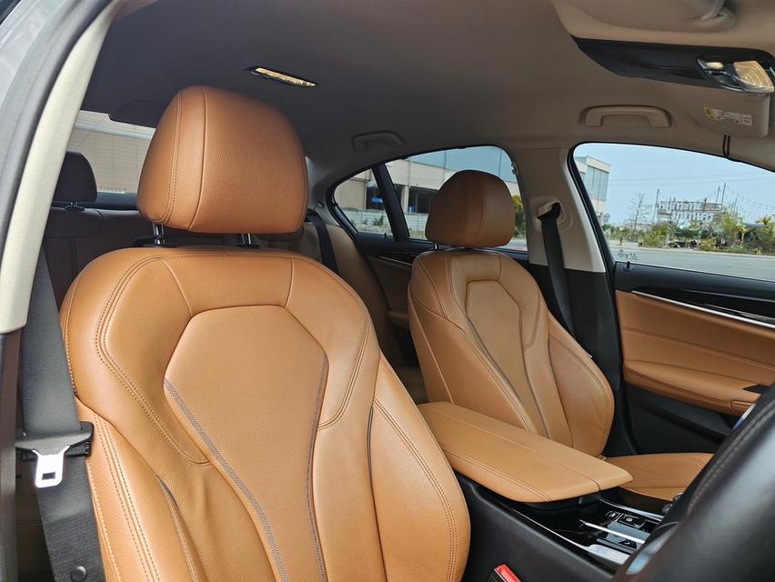 BMW  7