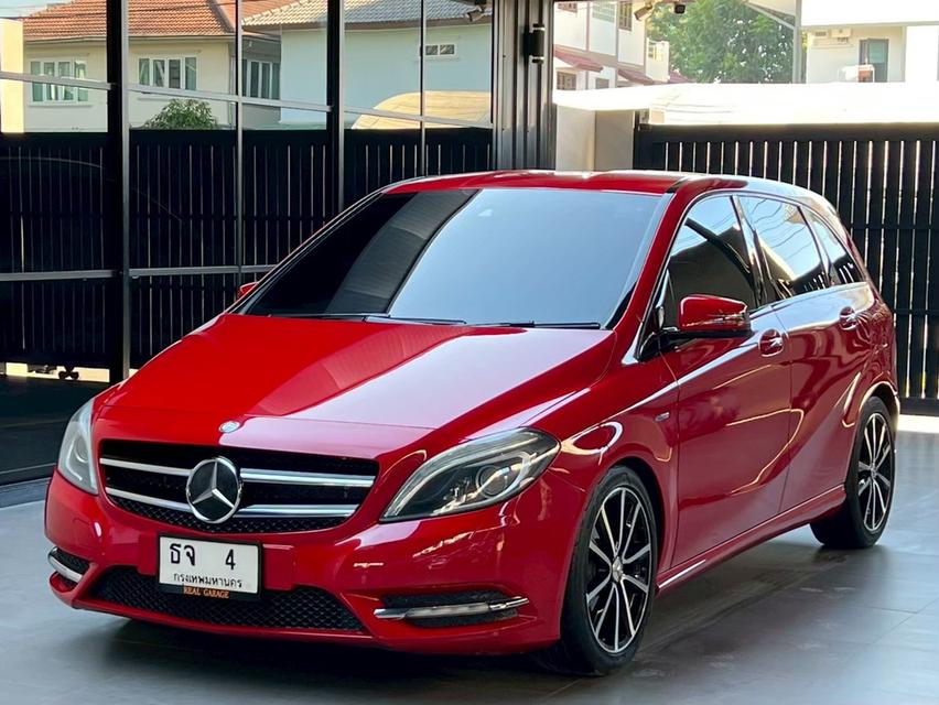 Mercedes Benz B Class B180 ปี2012 วิ่ง12x,xxx KM.