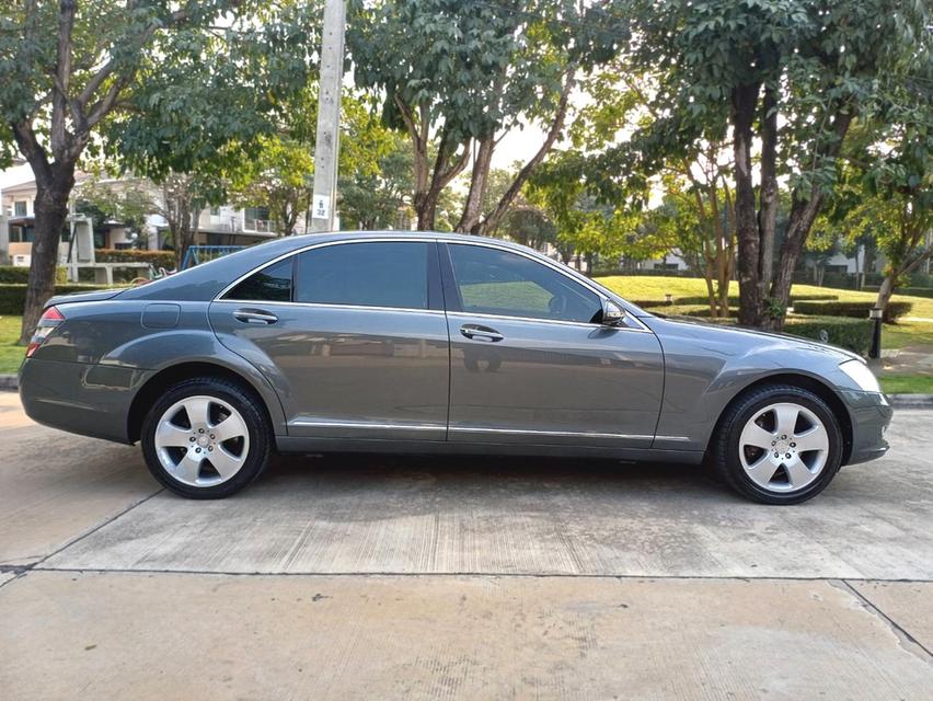 ท้าชนสวยที่สุดในรุ่น 2008 BENZ S Class 300L Sunroof ประตูดูด 5