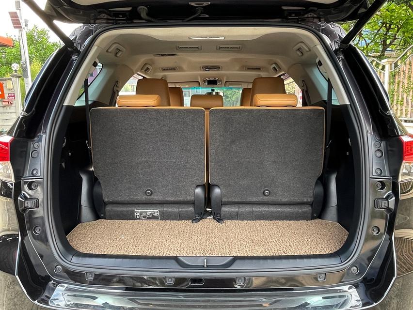 TOYOTA FORTUNER 2.8 V 4WD ปี 2015 จดปี 2018 เกียร์AUTO 4X4 สภาพนางฟ้า 14