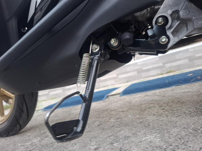 ขอขายรถใช้เองสักคันนะครับYamaha aerox ปี2021 ท็อป สภาพสวยเครื่องดีมากแน่นๆ เล่มครบโอน ภาษี+พรบปี7041,000 ต่อรองได้ครับอยู่คอนโดจรัญ 13 รูปที่ 13