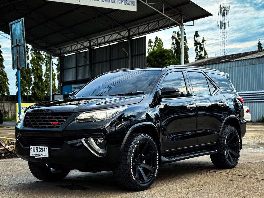 Toyota Fortuner 2.4V ปี18