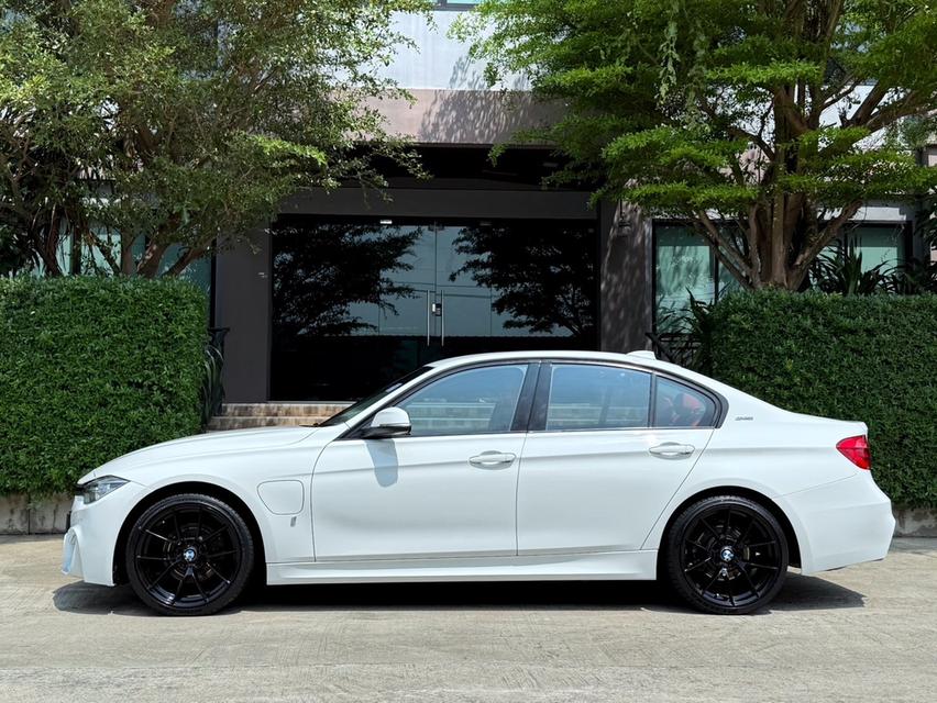 2018 BMW F30 LCI รถสภาพสมบูรณ์ พร้อมใช้งาน รถวิ่งน้อย เข้าศูนย์ทุกระยะ ๆม่เคยมีอุบัติเหตุครับ 5