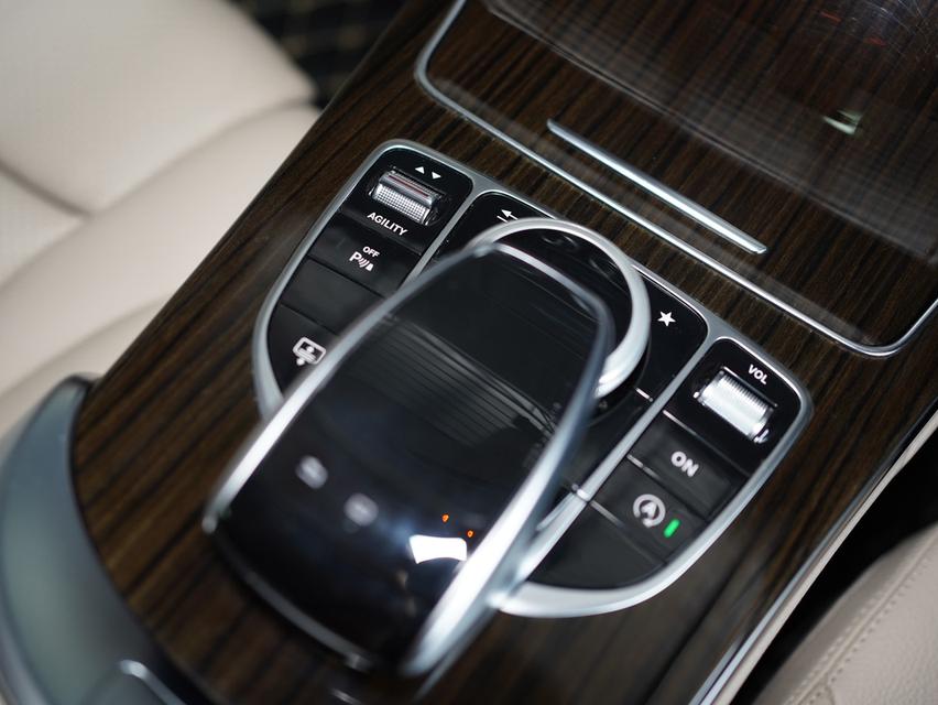 รหัสรถ BM6141 Mercedes-Benz C180 1.6 Exclusive 2015 17