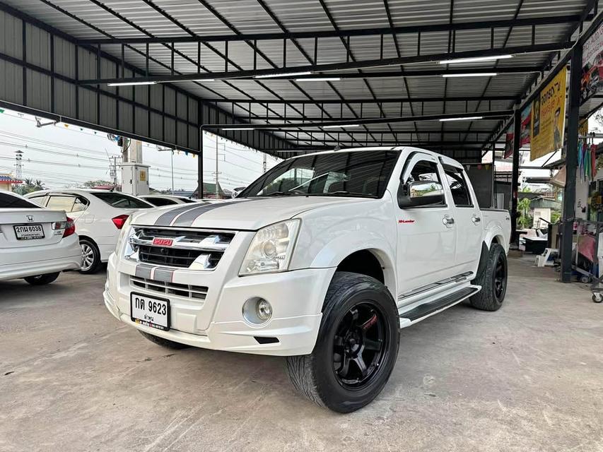 Isuzu D-Max สีสวย ดีพร้อมใช้