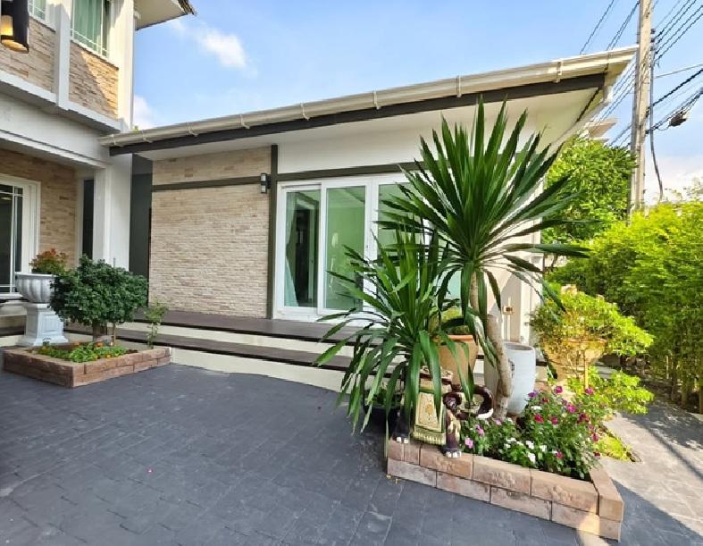 ให้เช่าบ้านเดี่ยว 2 ชั้น หมู่บ้านมัณฑนา พระราม 9 ศรีนครินทร์ ซอยกรุงเทพกรีฑา 7 บ้านสวยมาก เฟอร์นิเจอร์ครบ 2