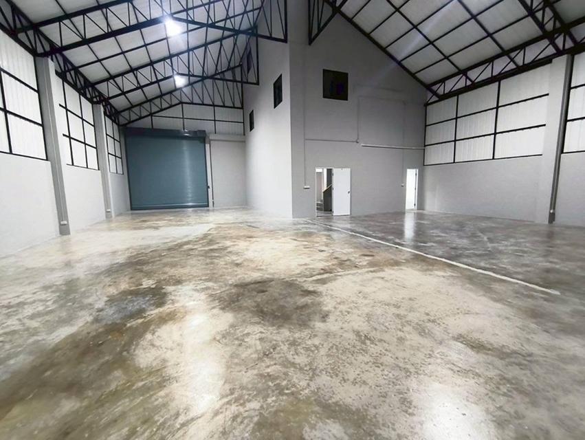 ให้เช่าโกดัง พร้อมสำนักงาน พร้อมห้องพัก ย่านบางใหญ่ ซอยวัดต้นเชือก ถนนทางหลวงชนบท นบ.5014 / สร้างใหม่ / พื้นที่ใช้สอยรวม 408 ตารางเมตร 5