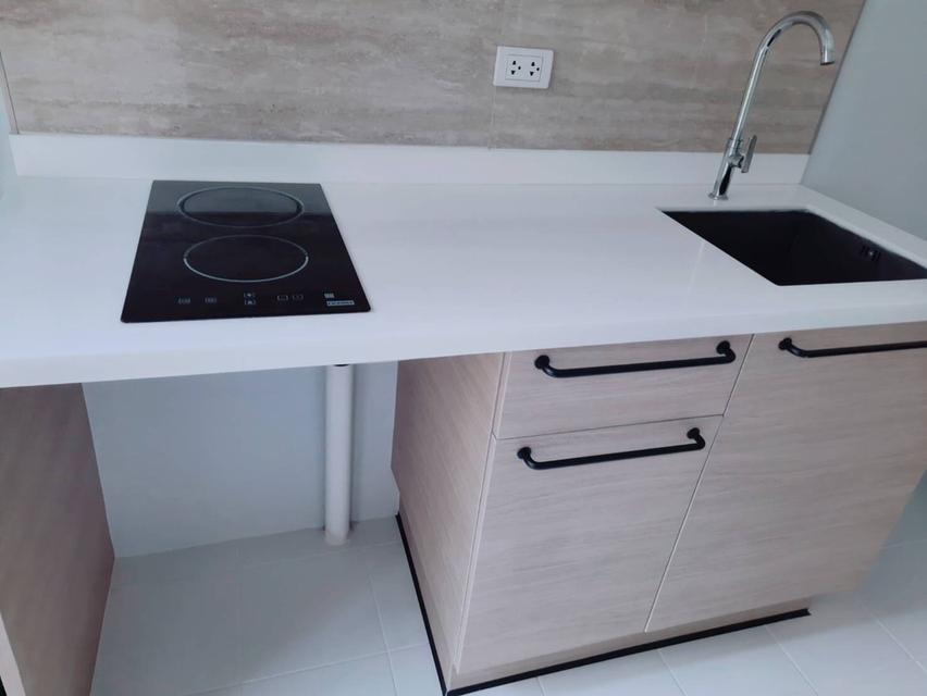 1 Bedroom Sathorn Private Living in the Heart of Bangkok’s Embassy District 6