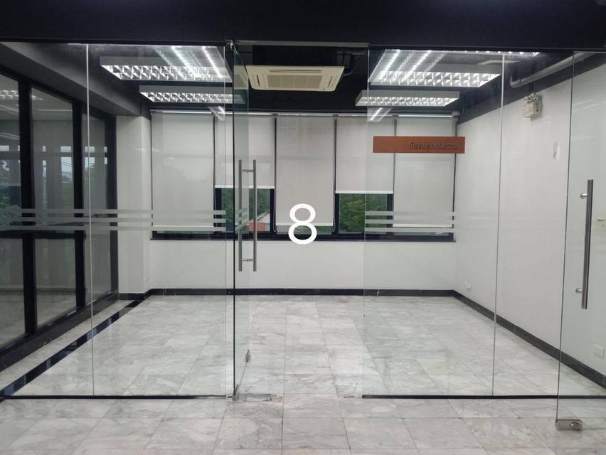 ให้เช่าตึกออฟฟิศรามคำแหง39 Town in Town ขนาด 1,660 sq.m.ที่จอดรถเยอะ ใกล้รถไฟฟ้า 6