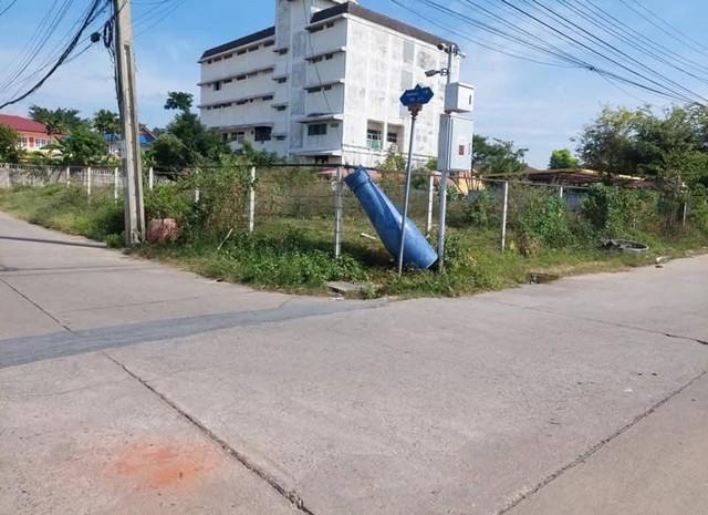 ขายที่ดิน ซอยรามคำแหง 118 ปากซอยมีรถไฟฟ้า แปลงมุม ถมแล้ว ขนาดพื้นที่ 104 ตร.วา 6