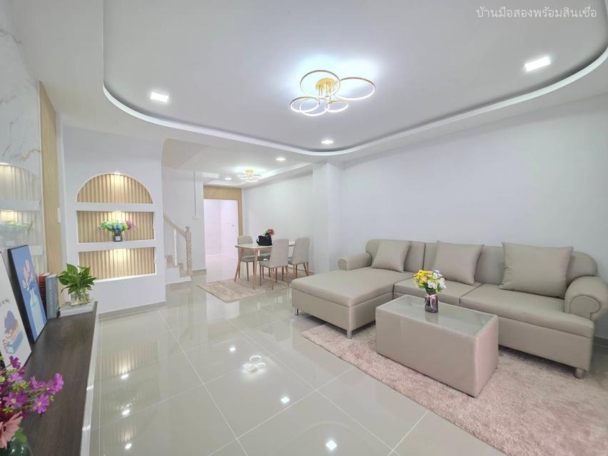 หมู่บ้านเคซี 5 พระยาสุเรนทร์ 40 4