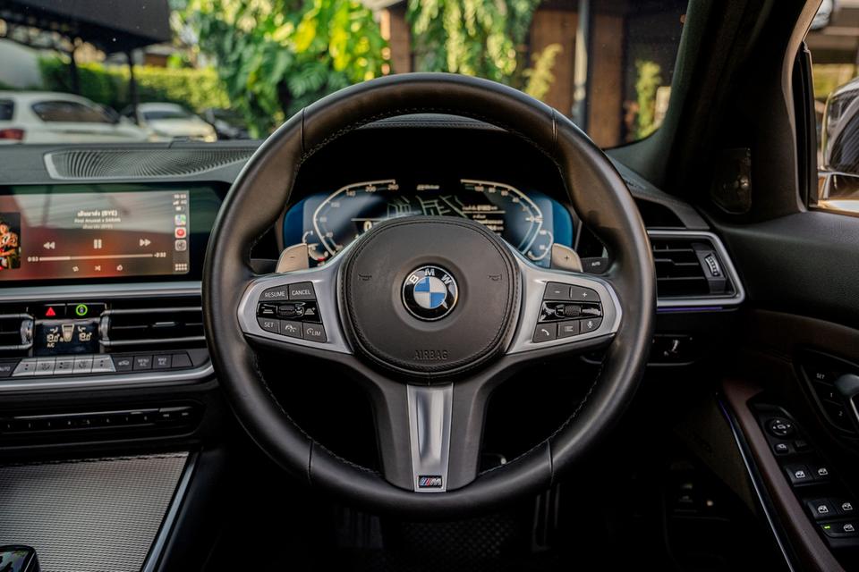 BMW 330e M Sport Plug-in Hybrid รุ่น G20 ปี 2022 📌𝐁𝐌𝐖 𝟑𝟑𝟎𝐞 เข้าใหม่ สวยฉ่ำ พร้อม BSI+Warranty ศูนย์ 2 ปี💥👨🏽‍🔧 4
