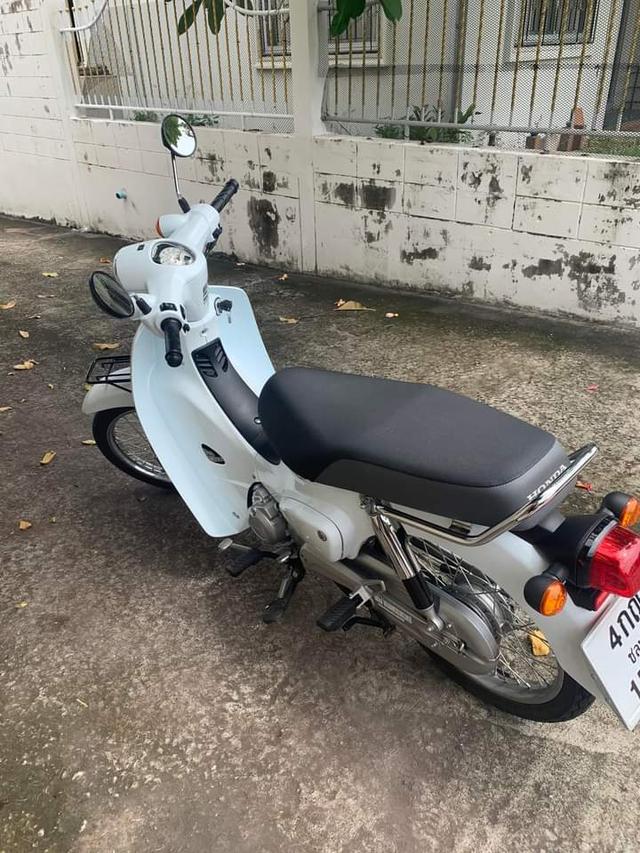 Honda super Cub สีขาววว 2